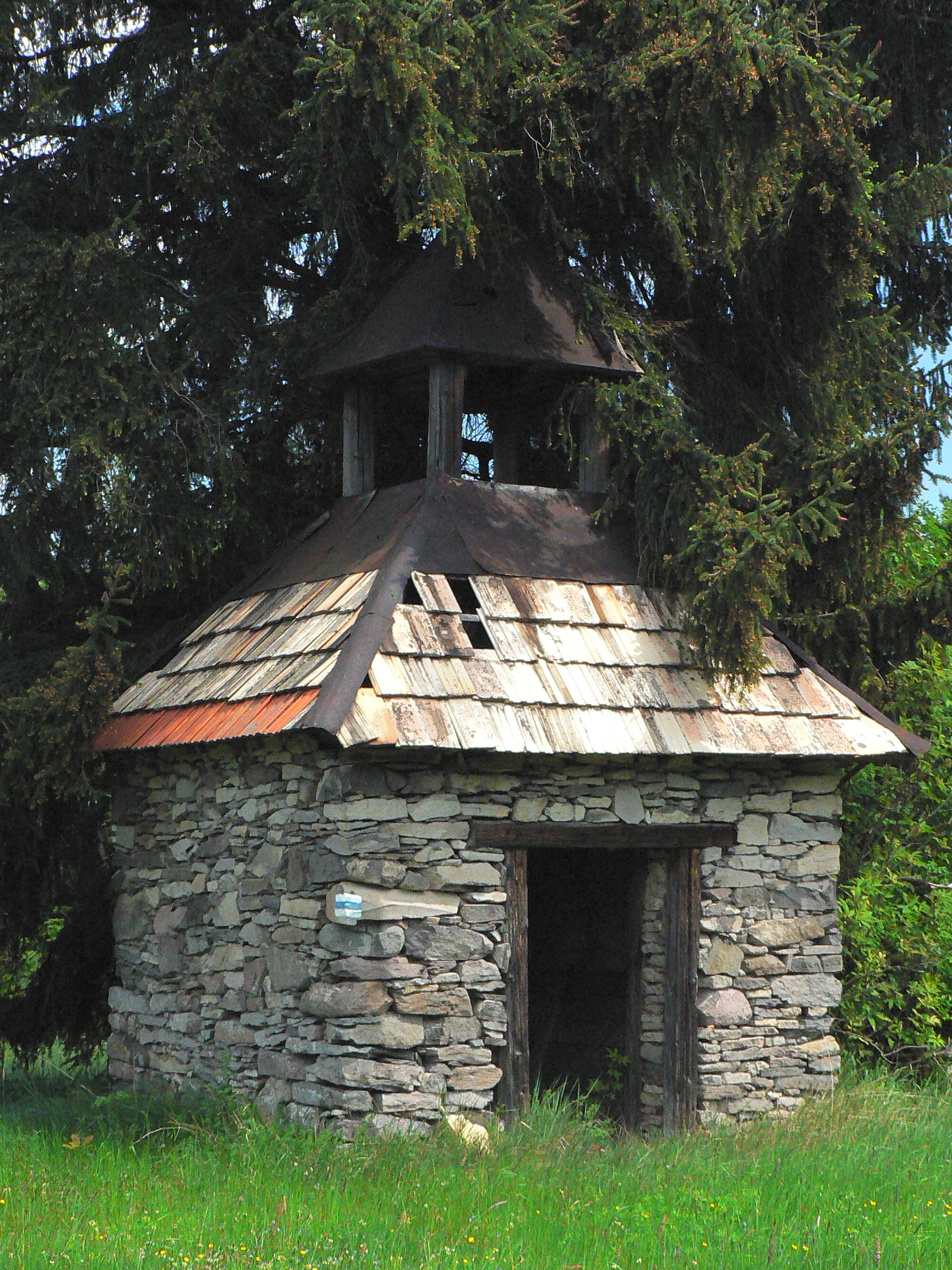 javorie-okruh-indianskym-behom