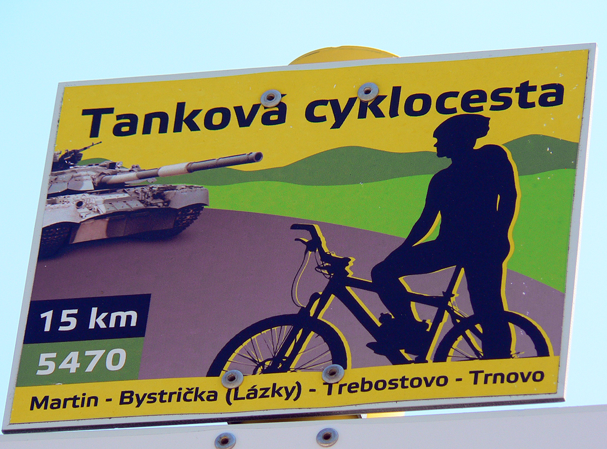 tankova-cesta-mtb-–-ked-je-v-lese-mokro